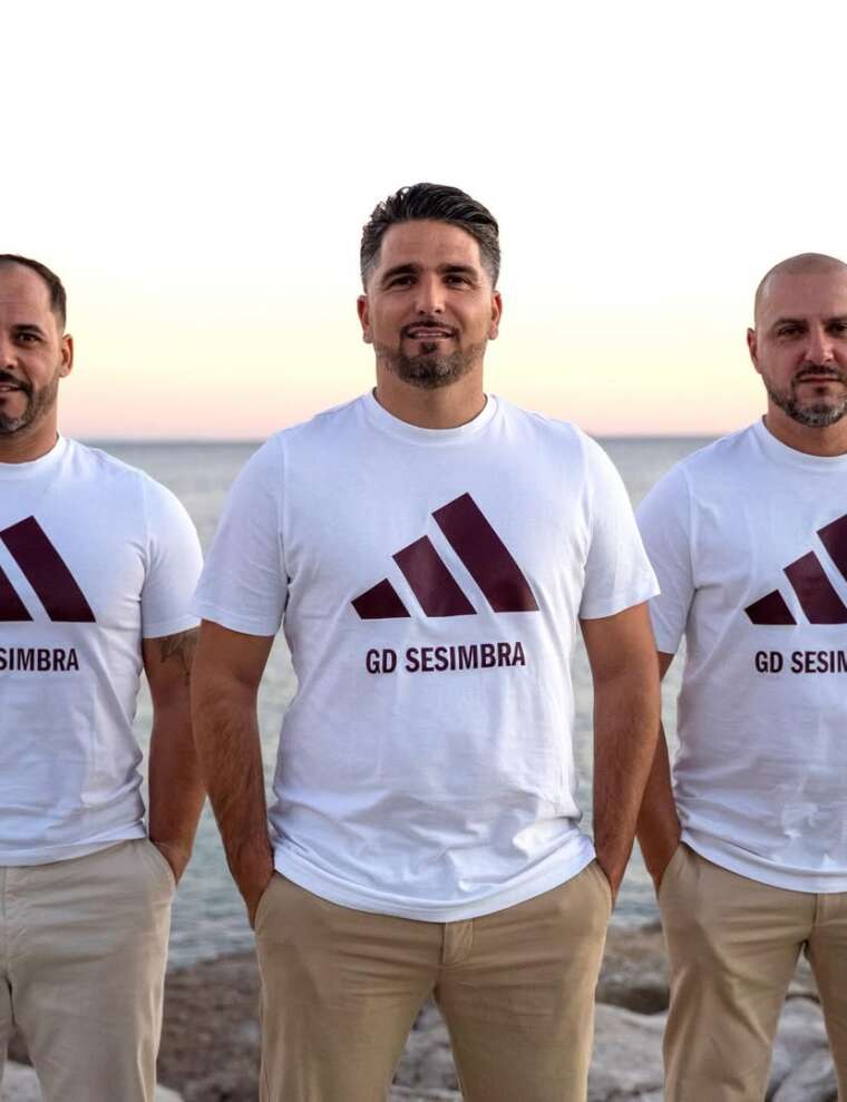 - A Tshirt Adidas Passeio | GD SESIMBRA